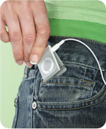 Sætter iPod shuffle fast til lomme