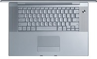 MacBook Pro med tastatur